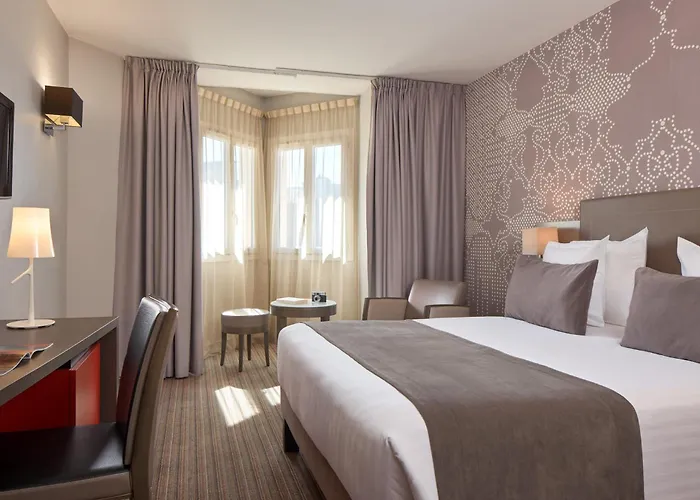 Timhotel Opéra Blanche Fontaine